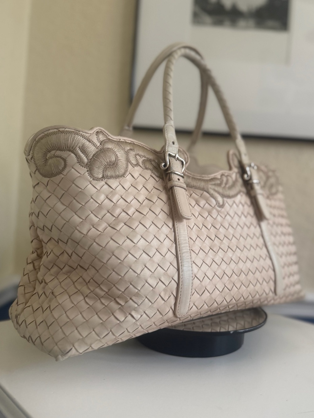 Bottega Veneta Embroidered Nappa Leather Intrecciato Tote Shoulder Bag - Picture 7 of 15